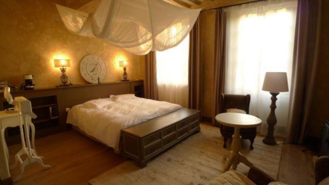 Bed and Breakfast Les Demeures De Marie Pace  Екстер'єр фото